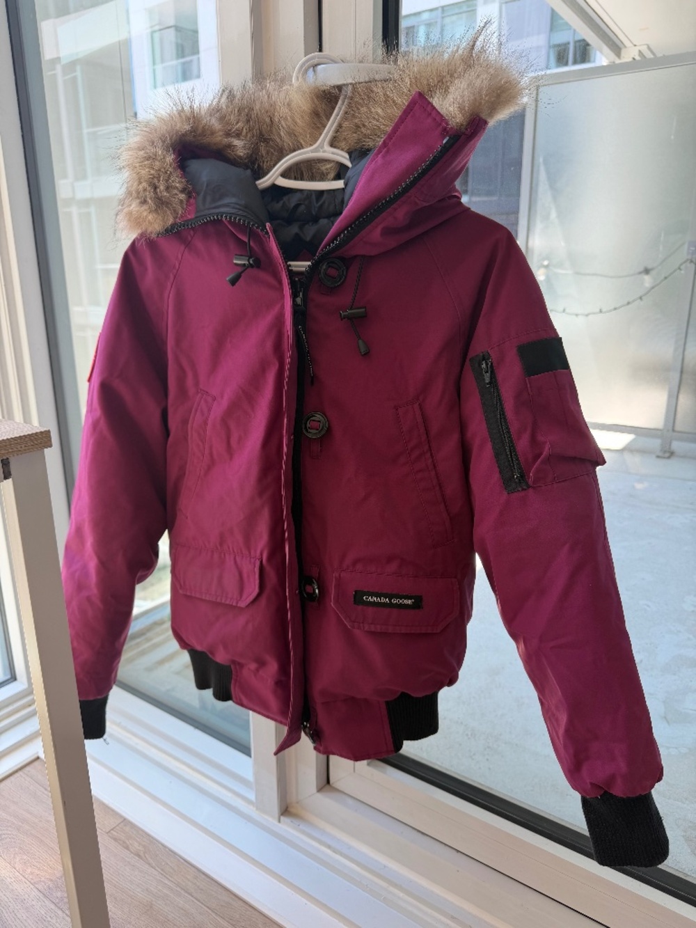 Authentic Canada Goose Labrador Bomber - Women’s size S - Picture 1 of 3